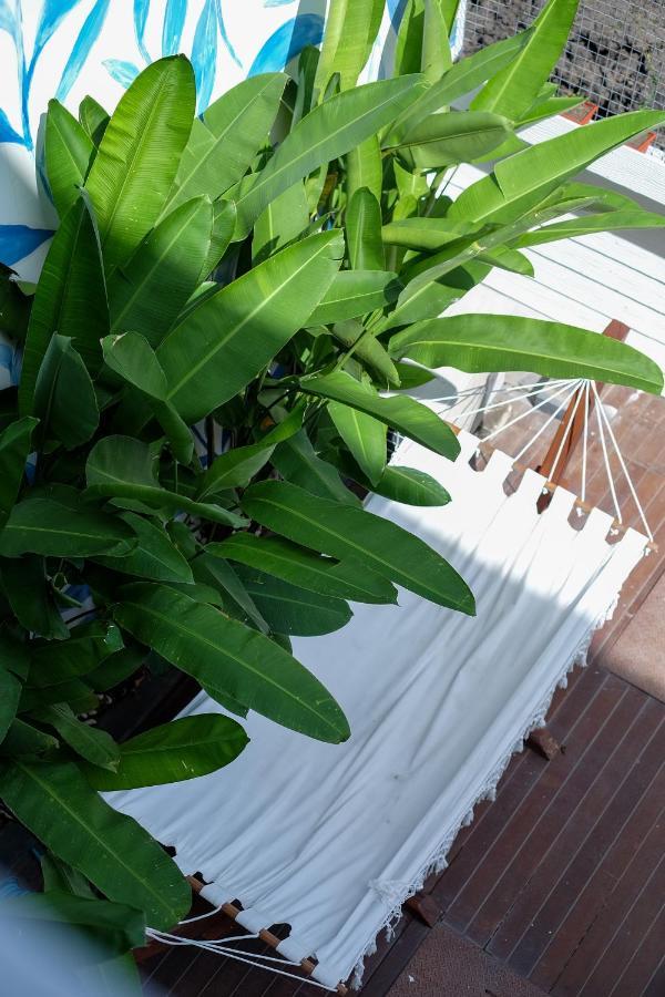 Hostel Dip & Doze Living Canggu Exterior foto